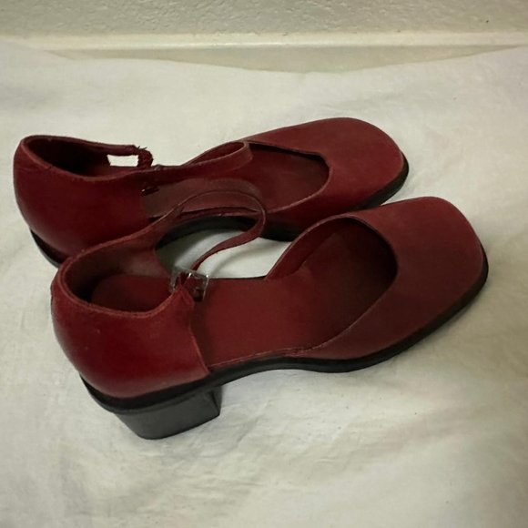 Leather Italian Design Piazza Red Heels - Picture 2 of 4